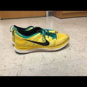 Women’s Nike Flyknit Lunar 1 Tennis Shoes Size 9.5